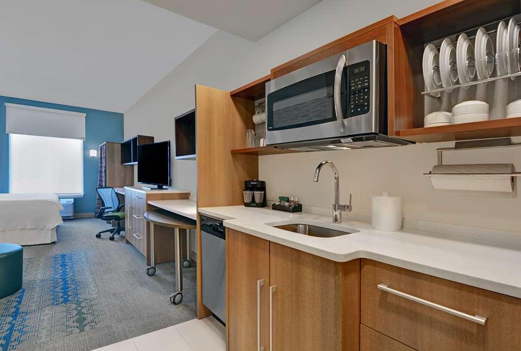 Home2 Suites By Hilton Fort Myers Colonial Blvd Room photo